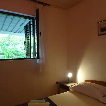 Neda Apartment